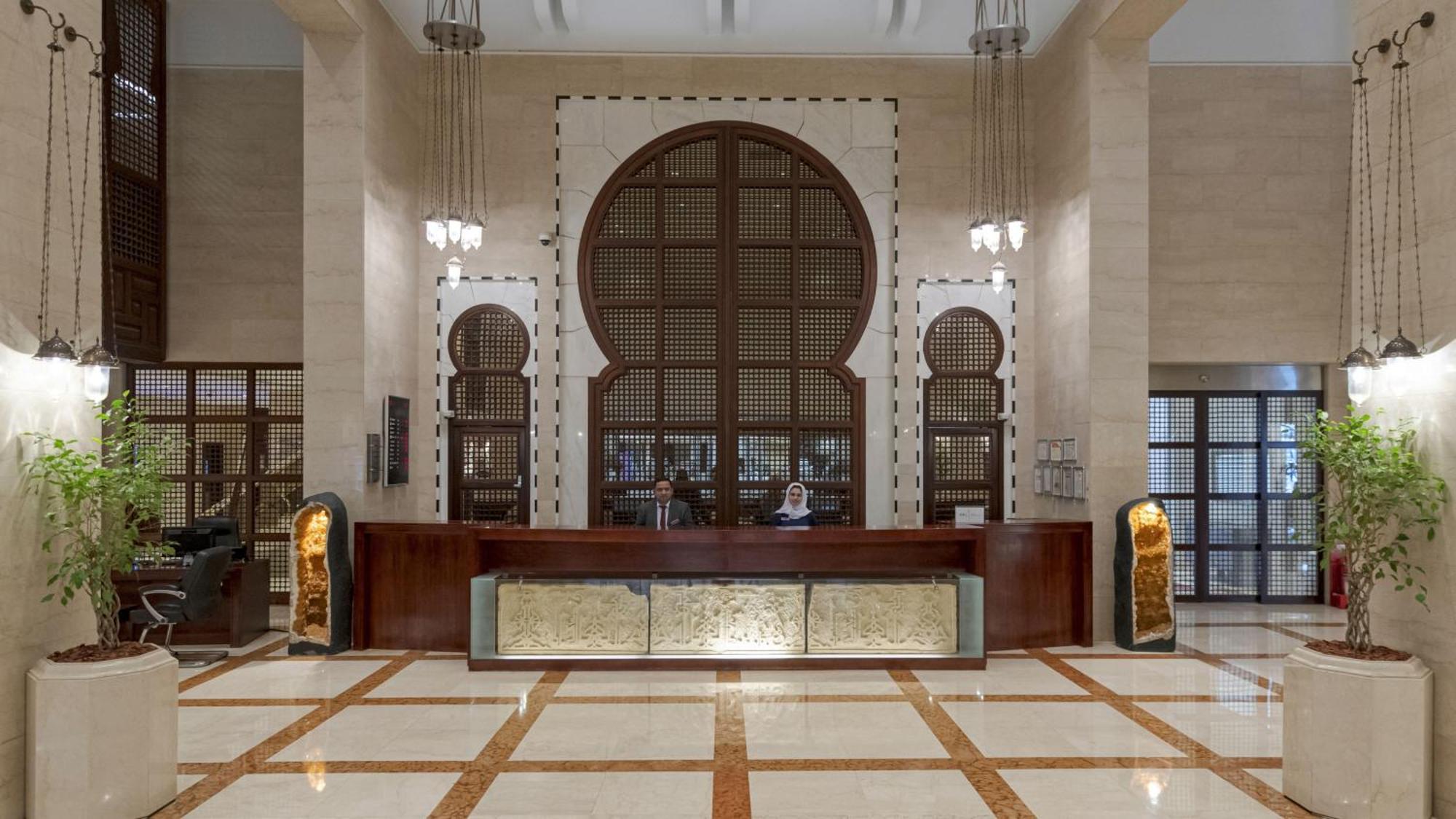 Crowne Plaza Jeddah By Ihg Hotel Eksteriør billede The lobby of the hotel